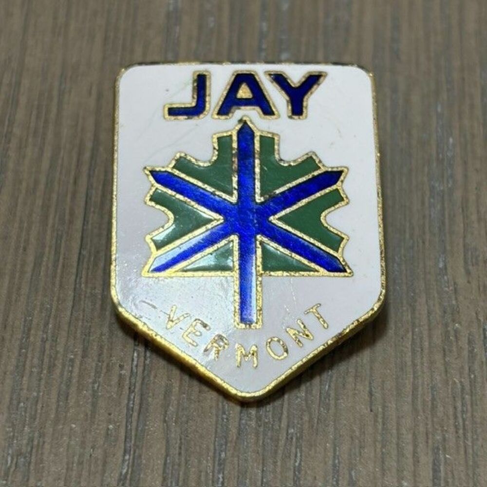 Vintage Vermont Maple Leaf Jay Shield Enamel Lapel Pin